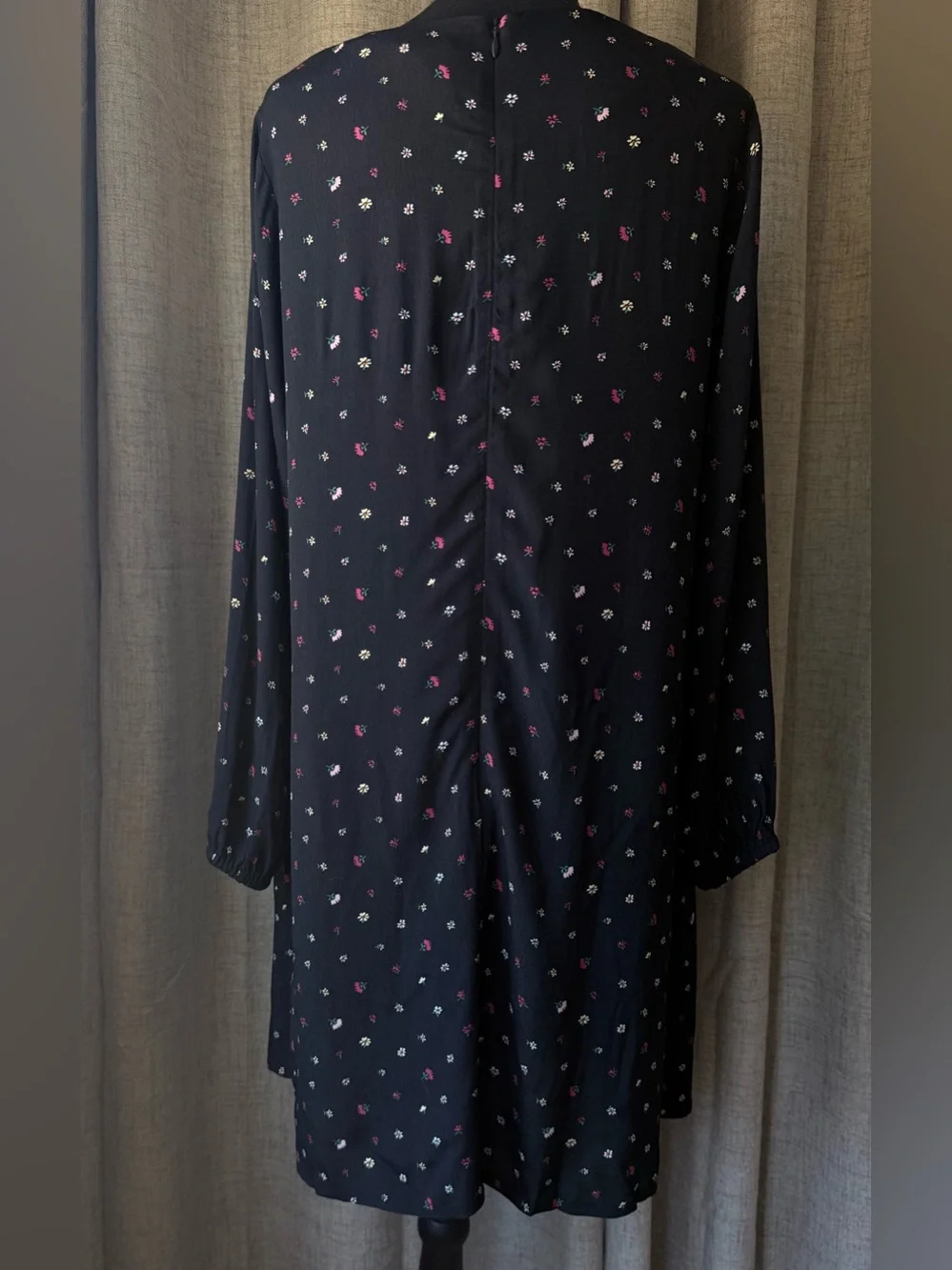 Mines by HATCH Maternity Black Floral Rayon Shift Dress 3/4 Sleeve Size M - Picture 4 of 7